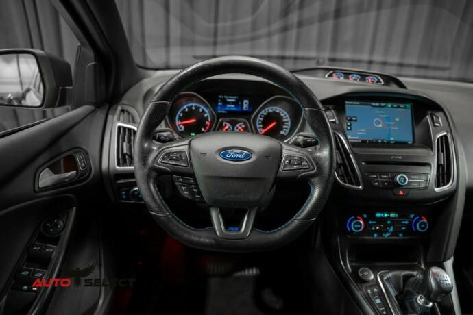 ford-focus-bensin-2016-big-28