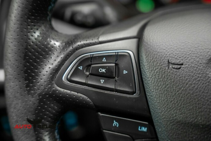 ford-focus-bensin-2016-big-31