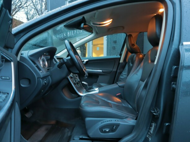 volvo-xc-60-diesel-2013-big-6