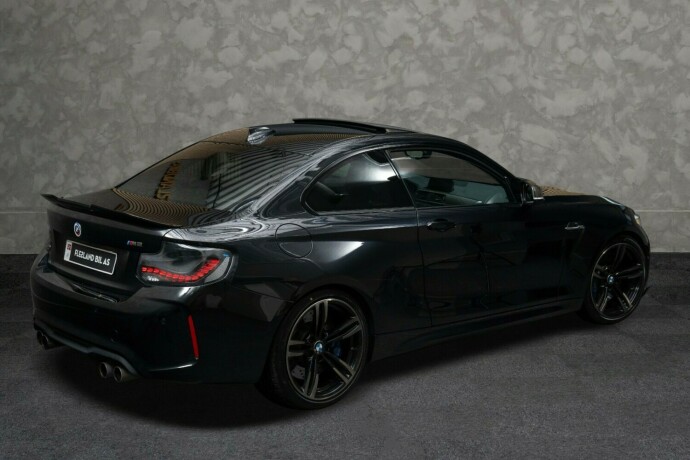bmw-m2-bensin-2018-big-15