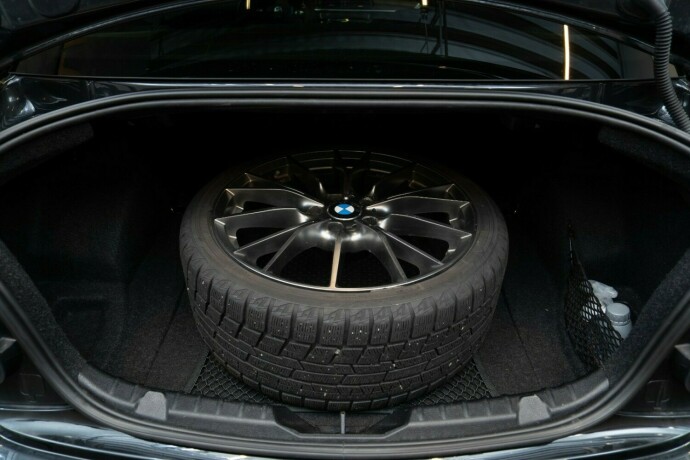 bmw-m2-bensin-2018-big-40