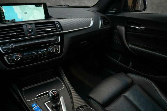 bmw-m2-bensin-2018-big-22