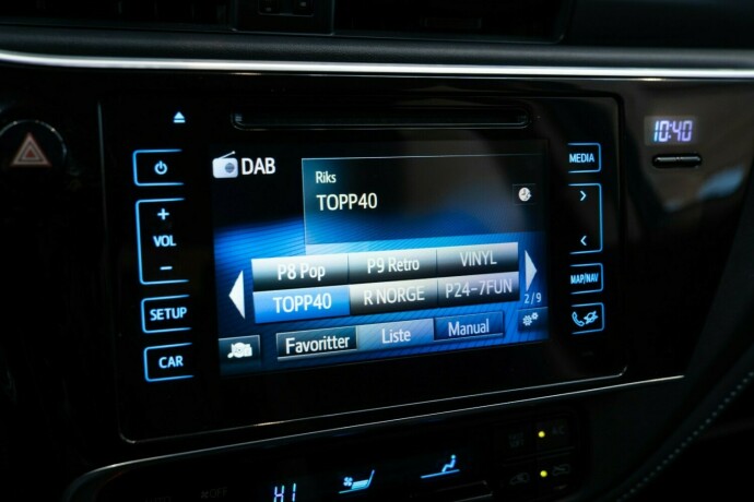 toyota-auris-elektrisitetbensin-2016-big-21