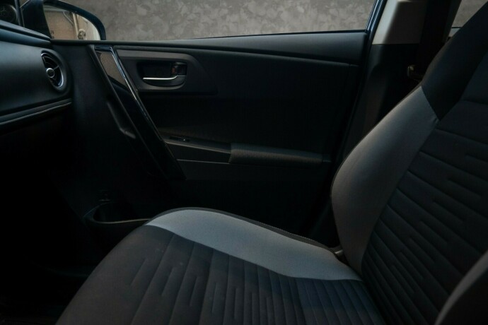 toyota-auris-elektrisitetbensin-2016-big-16