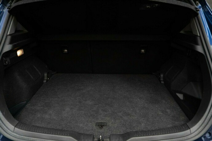 toyota-auris-elektrisitetbensin-2016-big-29