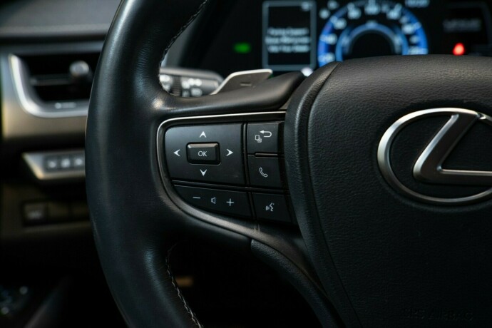 lexus-ux-elektrisitet-2021-big-13