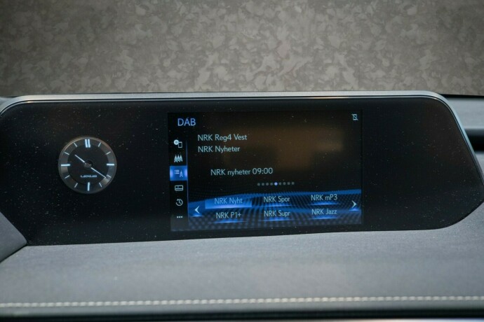 lexus-ux-elektrisitet-2021-big-20