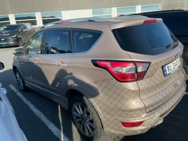 ford-kuga-diesel-2017-big-1