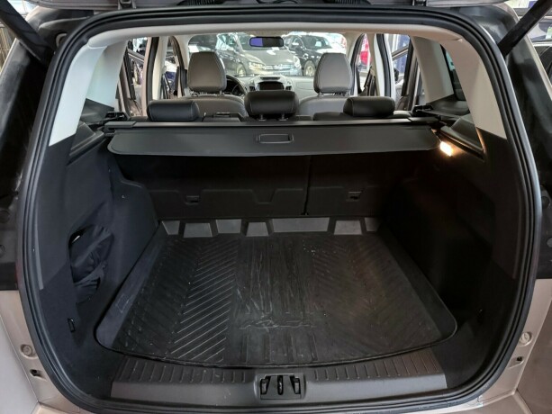 ford-kuga-diesel-2017-big-40