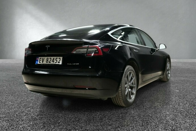 tesla-model-3-elektrisitet-2019-big-4