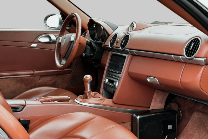 porsche-cayman-bensin-2005-big-8