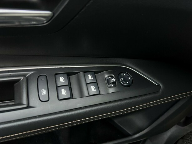 peugeot-3008-elektrisitetbensin-2020-big-21