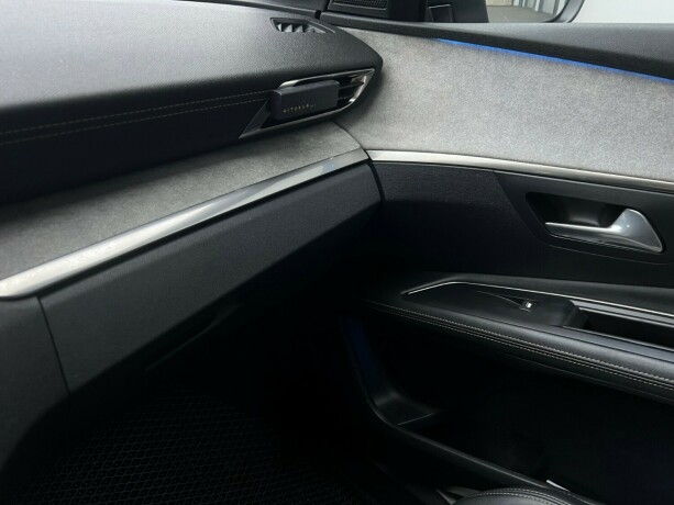 peugeot-3008-elektrisitetbensin-2020-big-26