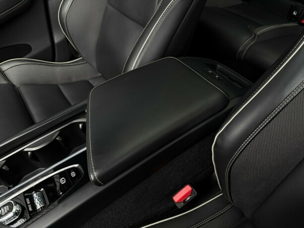 volvo-xc-60-elektrisitetbensin-2021-big-18