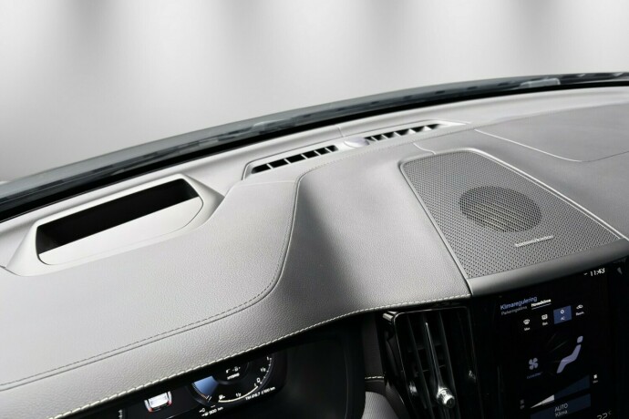 volvo-xc-60-elektrisitetbensin-2021-big-39