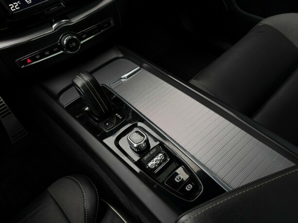 volvo-xc-60-elektrisitetbensin-2021-big-20