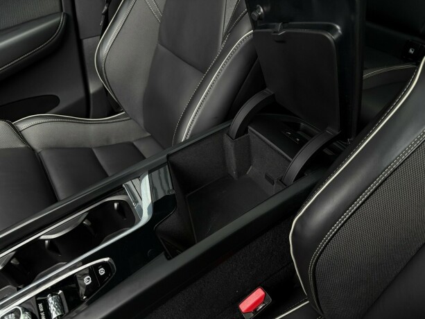 volvo-xc-60-elektrisitetbensin-2021-big-17