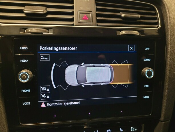 volkswagen-golf-elektrisitetbensin-2018-big-27