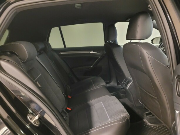 volkswagen-golf-elektrisitetbensin-2018-big-18