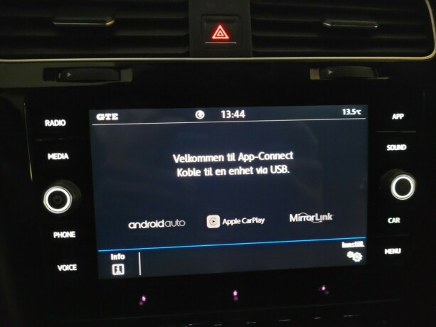 volkswagen-golf-elektrisitetbensin-2018-big-31