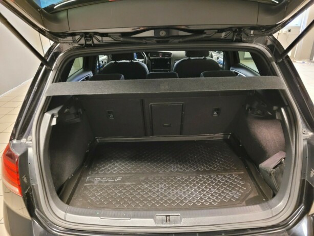 volkswagen-golf-elektrisitetbensin-2018-big-19