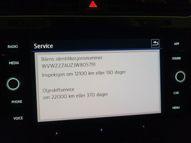 volkswagen-golf-elektrisitetbensin-2018-big-32