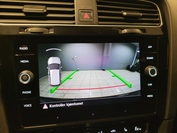 volkswagen-golf-elektrisitetbensin-2018-big-26