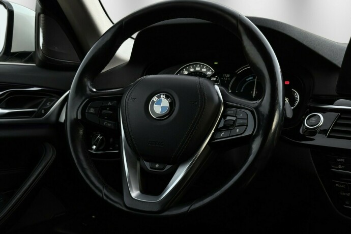 bmw-5-serie-elektrisitetbensin-2017-big-11