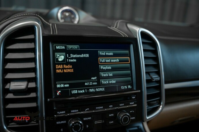 porsche-cayenne-diesel-2015-big-47