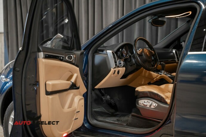 porsche-cayenne-diesel-2015-big-25