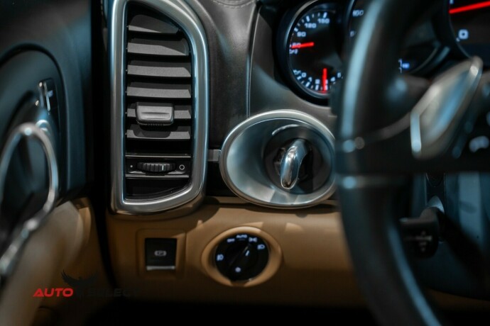 porsche-cayenne-diesel-2015-big-34