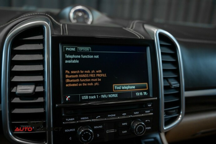 porsche-cayenne-diesel-2015-big-50