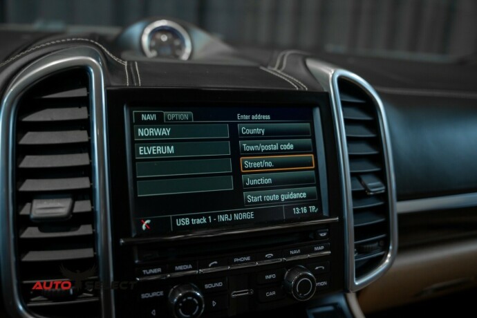 porsche-cayenne-diesel-2015-big-51