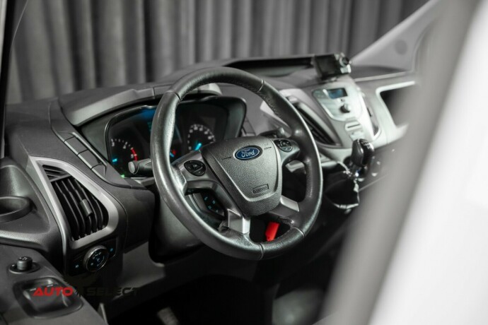 ford-transit-custom-diesel-2015-big-22