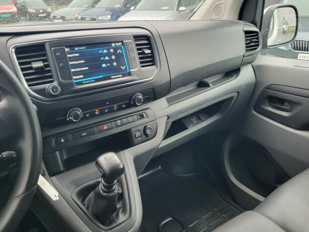 peugeot-expert-diesel-2018-big-18