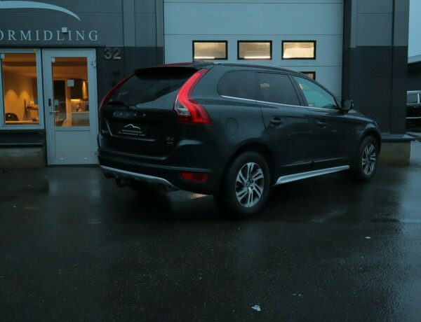 volvo-xc-60-diesel-2013-big-1