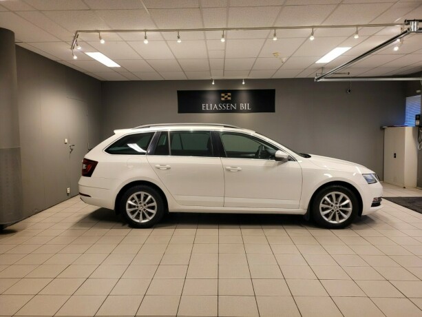 skoda-octavia-bensin-2018-big-4