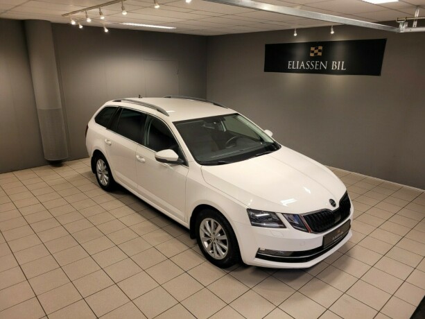 skoda-octavia-bensin-2018-big-2