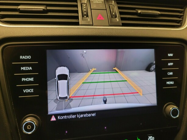 skoda-octavia-bensin-2018-big-24