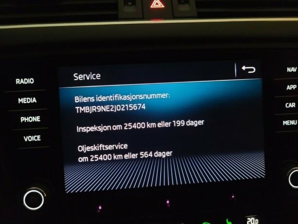 skoda-octavia-bensin-2018-big-29