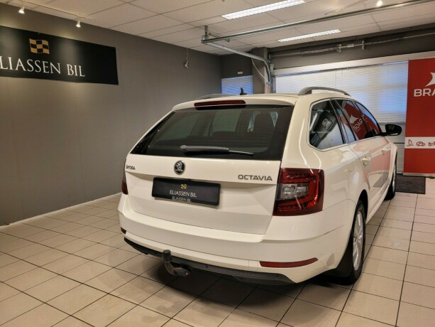 skoda-octavia-bensin-2018-big-6