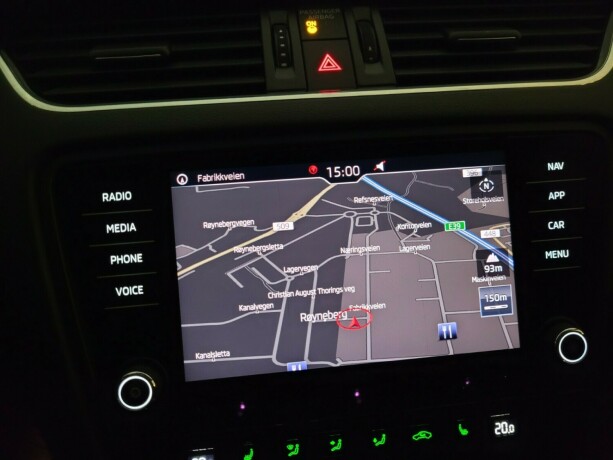 skoda-octavia-bensin-2018-big-25