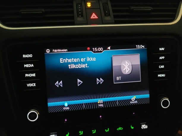 skoda-octavia-bensin-2018-big-27