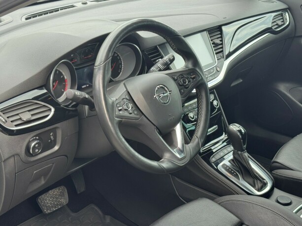 opel-astra-bensin-2017-big-6