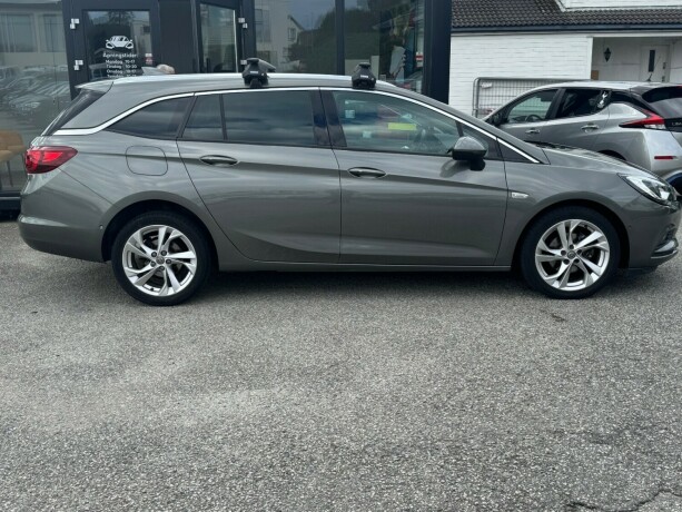 opel-astra-bensin-2017-big-3