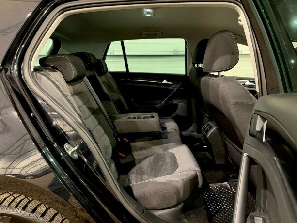 volkswagen-golf-diesel-2014-big-9