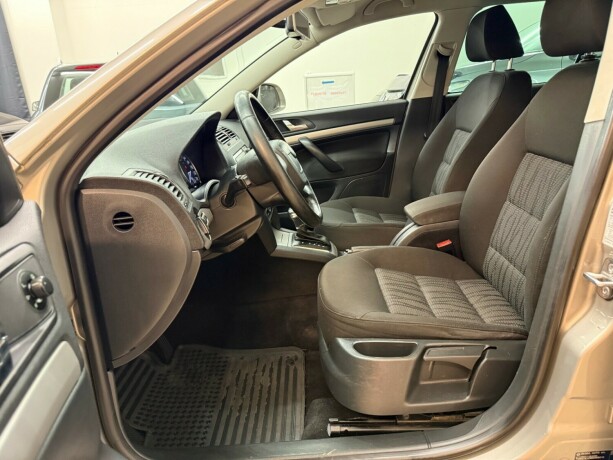 skoda-octavia-diesel-2010-big-15