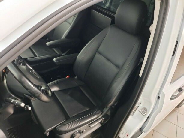 mercedes-benz-vito-diesel-2022-big-17
