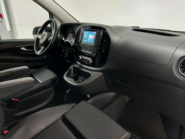 mercedes-benz-vito-diesel-2022-big-20