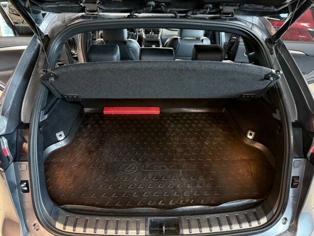 lexus-nx-300h-bensin-2015-big-40